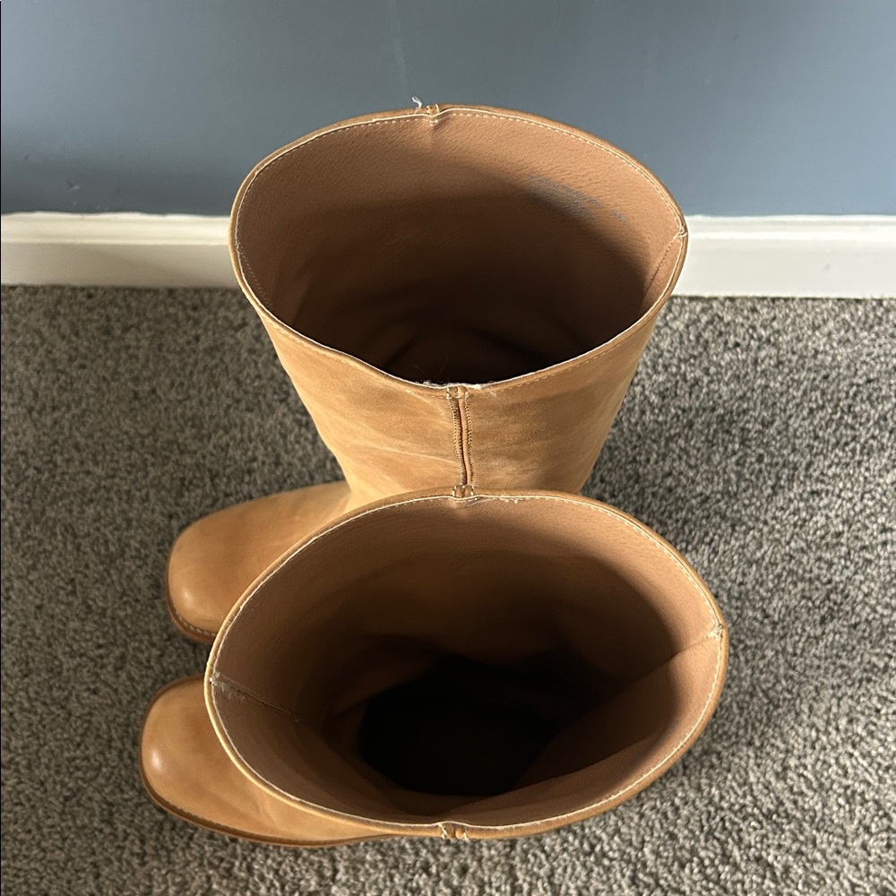 Steve Madden Riggs Banana Leather Boots - Picture 2 of 9